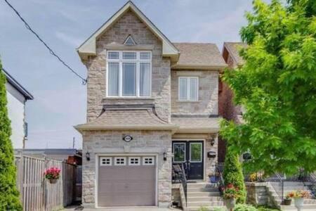 Spacious 2 Bedroom Guest Suite Toronto Buitenkant foto